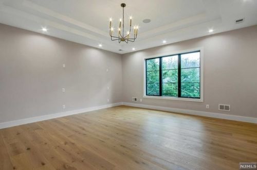 116 Lk Rd, Demarest NJ 07627-2236 exterior