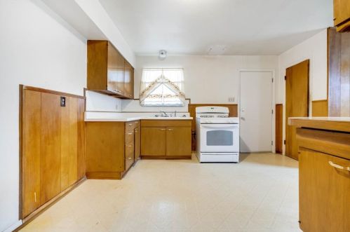 1316 Adelaide Dr, Dallas TX 75216-6911 exterior