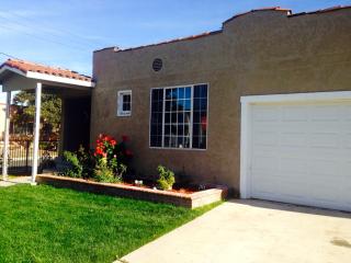 2302 West View St, Los Angeles CA  90016-2334 exterior