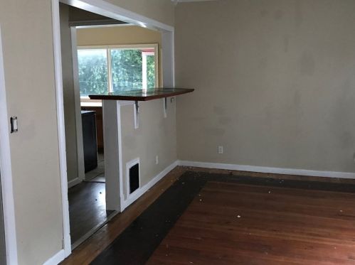 19 Gordon St, Springfield MA 01108-2111 exterior