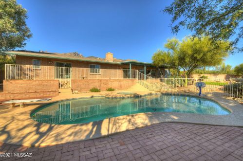 3572 Nugget Canyon Pl, Tucson, AZ 85718-2214
