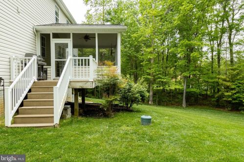 22184 Long Bow Dr, California MD 20619-2244 exterior