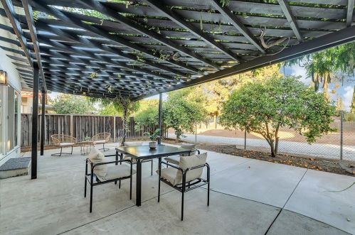 1154 Angmar Ct, San Jose CA  95121-2509 exterior