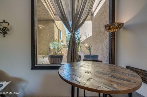 840 Placita Del Mirador, Tucson AZ  85718-1957 exterior