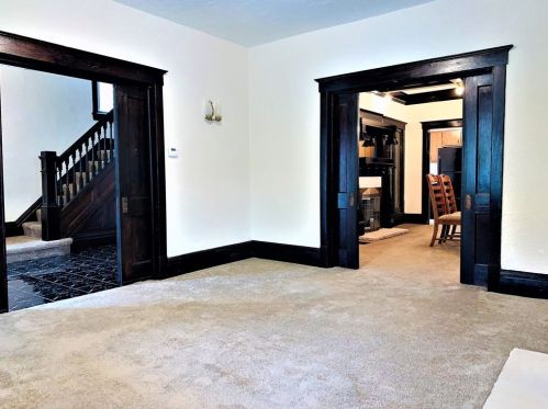 3263 Wainbell Ave, Pittsburgh PA 15216-2318 exterior