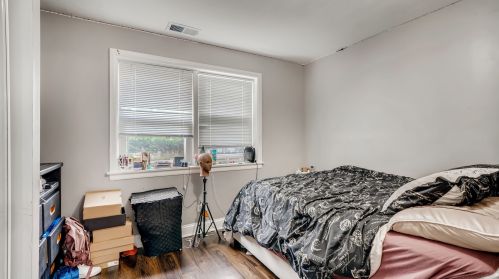 9300 Avers Ave, Chicago IL 60625-6304 exterior