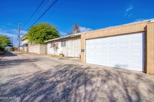 892 Glenn St, Tucson AZ  85705-4120 exterior