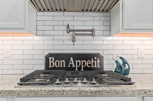 2052 Lantana Dr, Chandler AZ  85286-2170 exterior