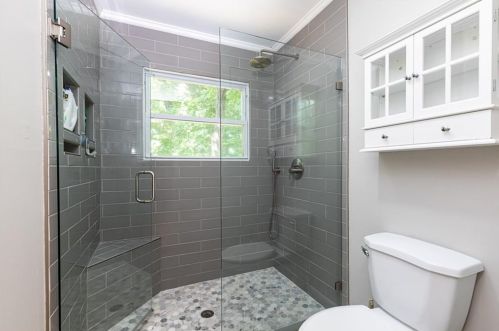 82 Dunwoody Spg, Atlanta GA 30328-4529 exterior