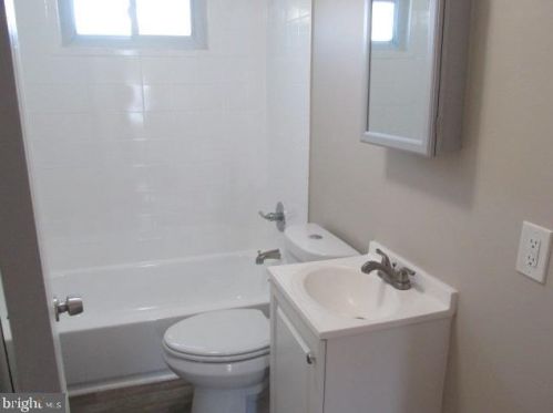 1234 Prospect St, Trenton, NJ 08638-4808