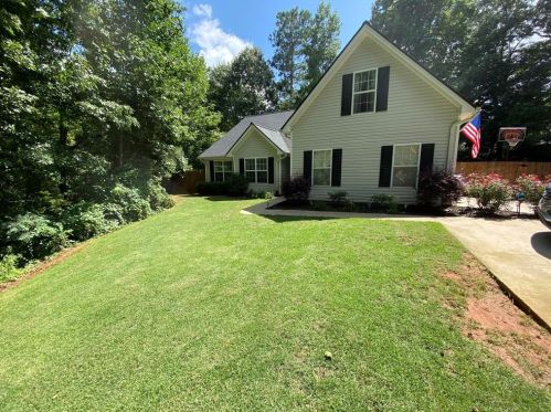5114 Peach Mountain Cir, Gainesville, GA 30507-8118