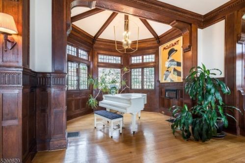 122 Upper Mtn Ave, Montclair NJ 07043-1428 exterior