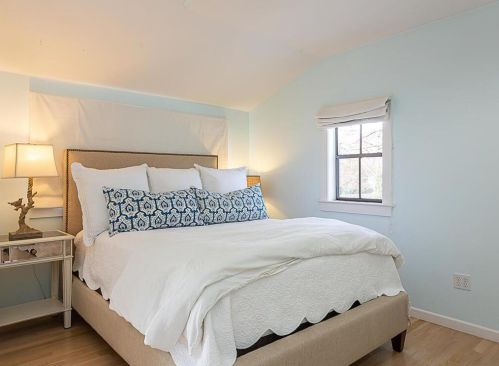 2615 Bridle Path, Austin TX 78703-2809 exterior