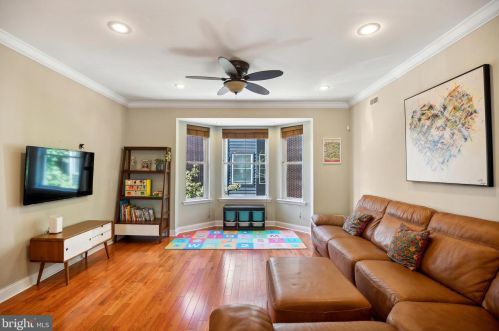 1011 Dorrance St, Philadelphia PA 19146-2650 exterior