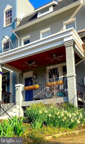 226 S St, Washington DC  20002-1526 exterior