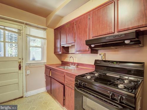 432 Orange St, Washington DC  20032-1622 exterior