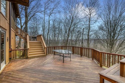 5 Fox Run, Armonk NY 10504-1011 exterior