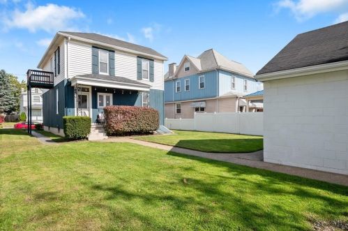 1506 Indiana Ave, Monaca PA 15061-2120 exterior