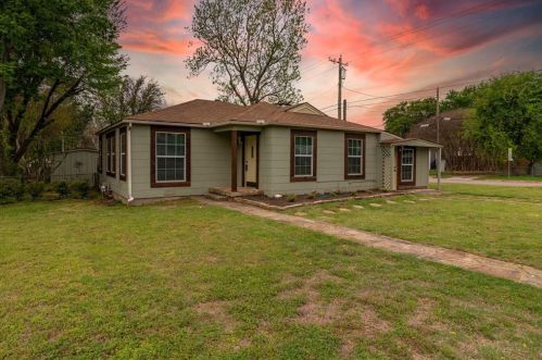 530 Bullock St, Denison, TX 75020-6806