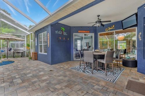 15410 Heathridge Dr, Tampa FL 33625-1638 exterior