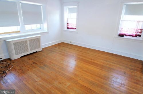 352 Johnson St, Philadelphia PA 19138-1110 exterior