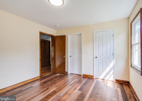 215 Highland Ave, Rockville MD  20850-4136 exterior