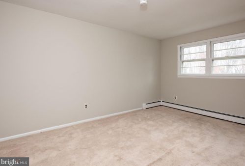 2511 Meetinghouse Rd, Jamison PA 18929-1157 exterior