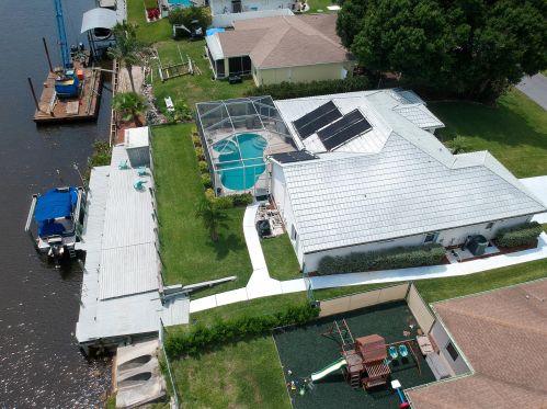 272 Surfside Ave, Fort Pierce FL  34983-1286 exterior