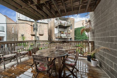 1929 Sedgwick St, Chicago IL  60614-7985 exterior