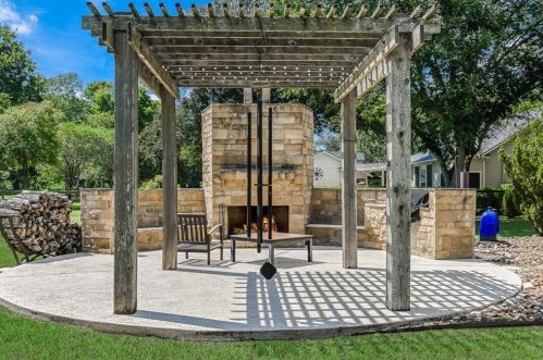 4910 Bessies Crk Trce, Fulshear TX 77441-4403 exterior