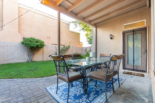 16028 3rd Ave, Phoenix AZ 85023-6282 exterior