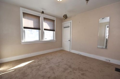 20 Sceneridge Ave, Pittsburgh PA 15227-2724 exterior