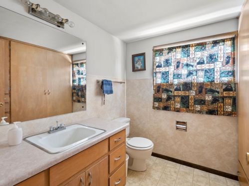 1325 16 St, Manitowoc WI 54220-5611 exterior