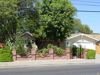 2561 Olivera Rd, Concord CA  94519-2054 exterior