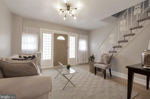 5006 Franklin St, Philadelphia PA 19122-1322 exterior