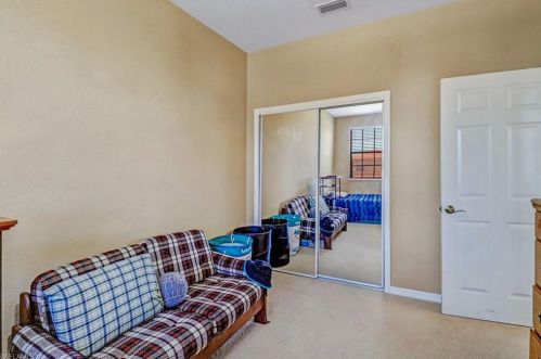 7654 Bristol Cir, Naples FL 34120-0697 exterior