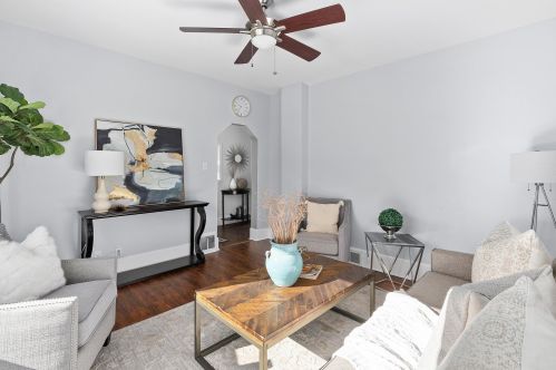 350 Smith St, Milwaukee WI  53207-1508 exterior