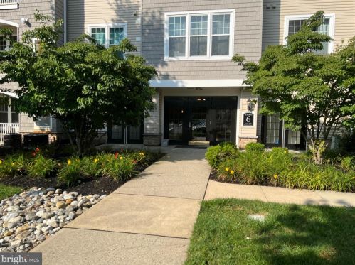 621 Masterson Ct, Trenton NJ  08618-1442 exterior