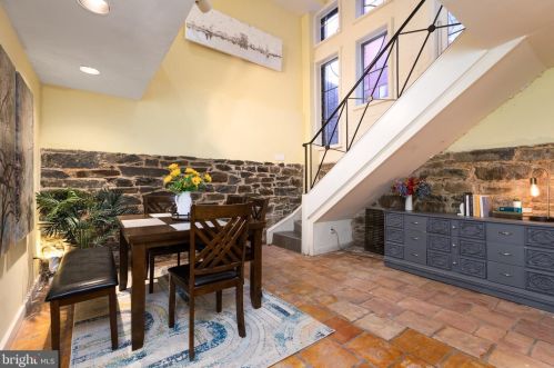 203 3 St, Washington DC 20003-1903 exterior