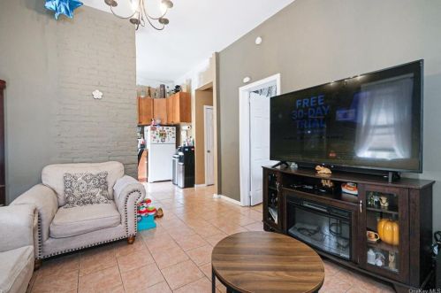 208 High St, Mount Vernon, NY 10550-7016