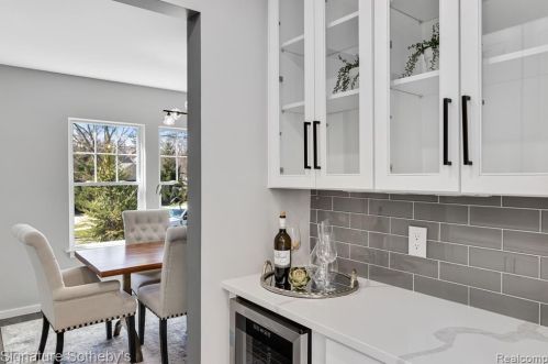 967 Southfield Rd, Bham MI  48009-1625 exterior