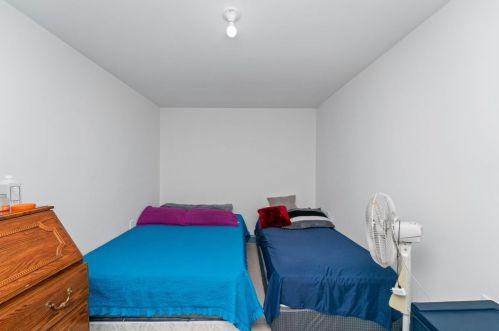 2720 Karlov Ave, Chicago IL 60652-3121 exterior