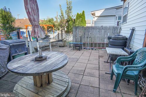 19 Mcallister St, Hanover PA 17331-3231 exterior