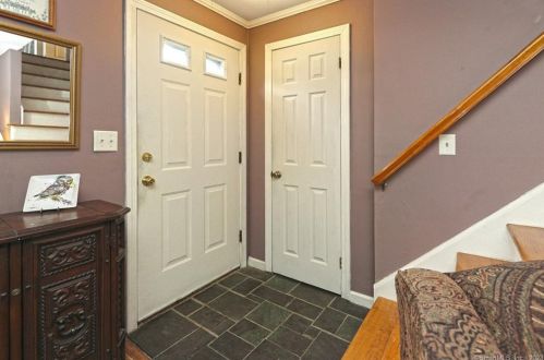 366 Anderson Ave, Milford CT 06460-3770 exterior