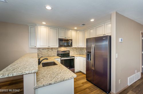 1118 Abrego Dr, Green Valley AZ 85614-3635 exterior