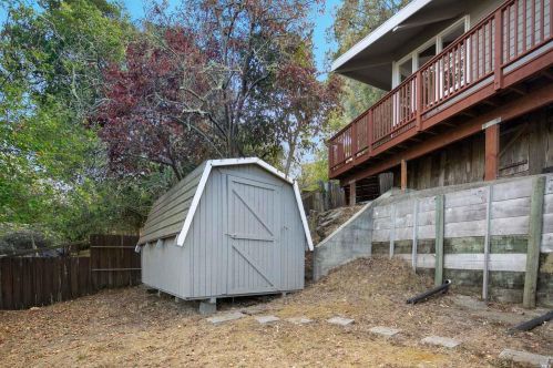 303 Dawn Ct, Mill Valley CA exterior