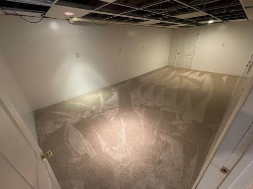 201 Turnpike St, North Andover MA  01845-5005 exterior