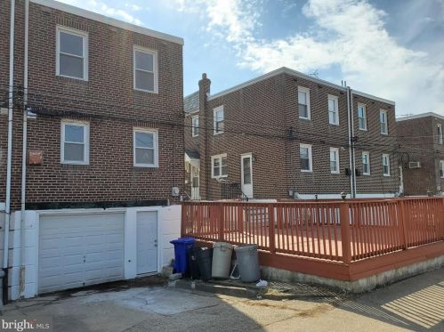 7054 Dorcas St, Philadelphia PA 19111-4111 exterior