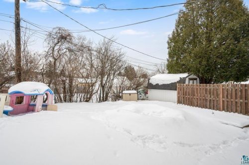 920 13 Ave, Duluth MN 55805-1641 exterior