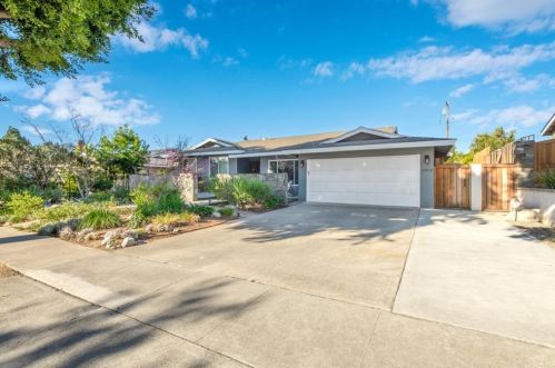 13561 Malena Dr, Tustin CA 92780-1914 exterior